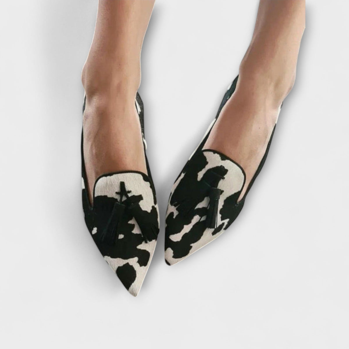 Flats Júlia Animal Print con Pompones — Teresa Ramírez Moda