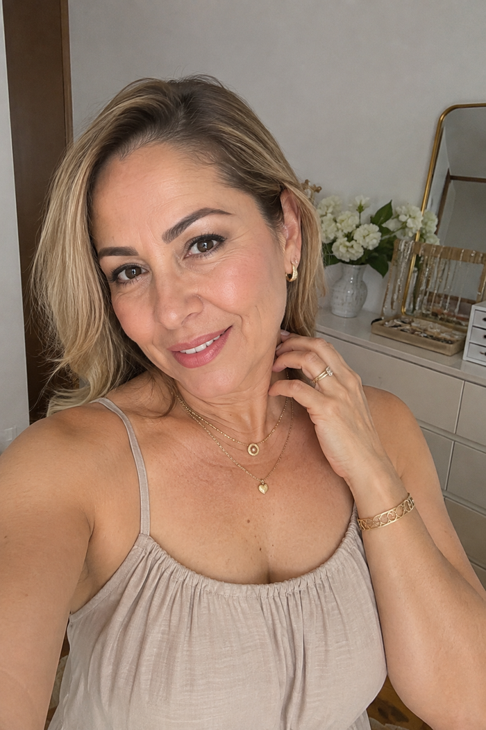 Laura V.