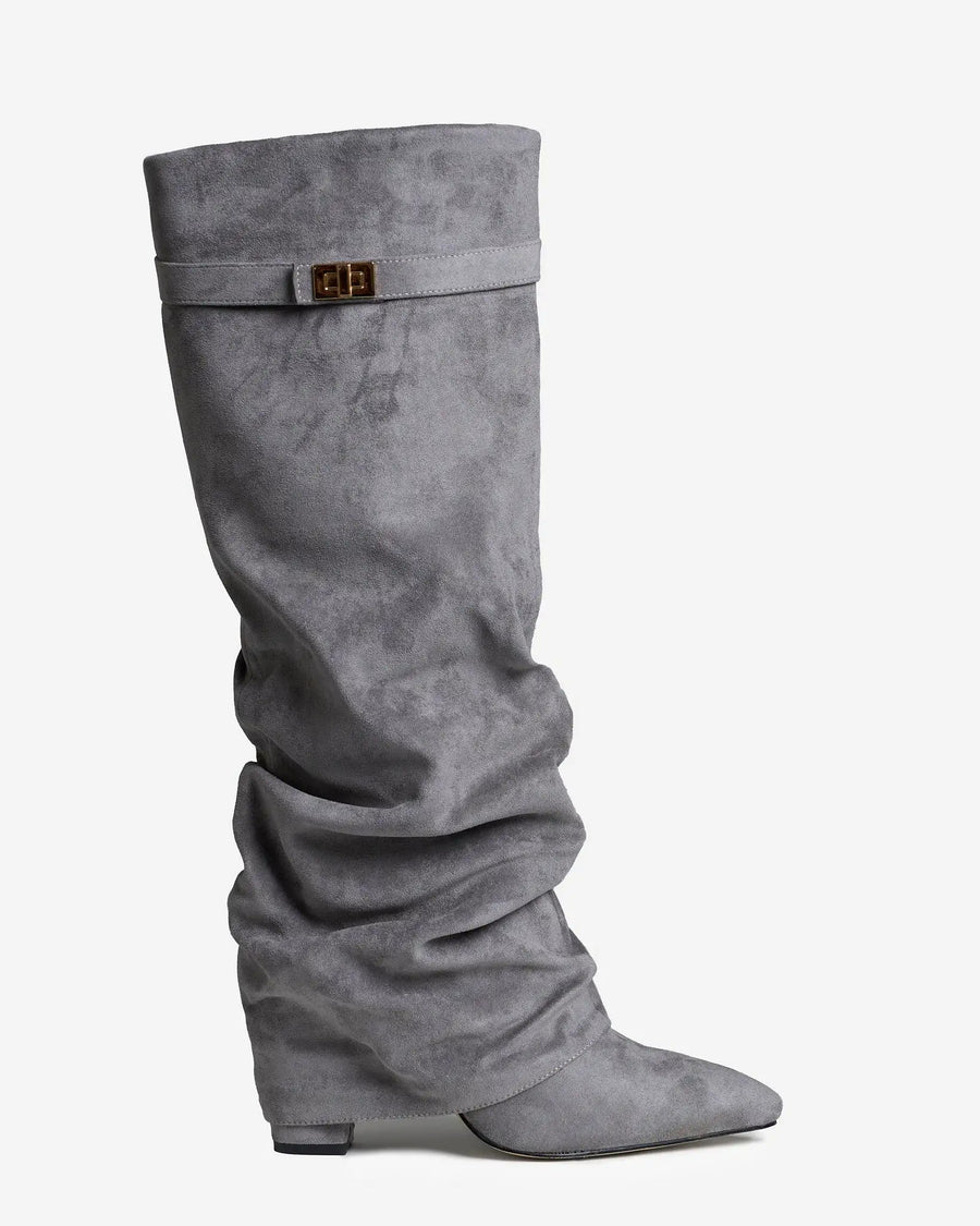 Paula – Botas altas de ante con hebilla dorada · Gris