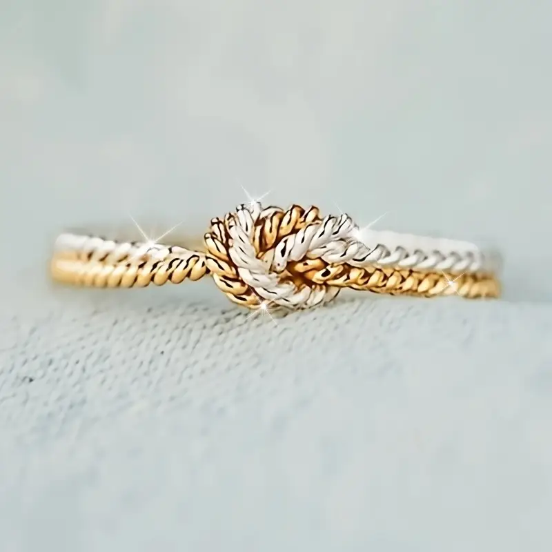 Anillo Knotted Dorado Plateado — Teresa Ramírez Moda